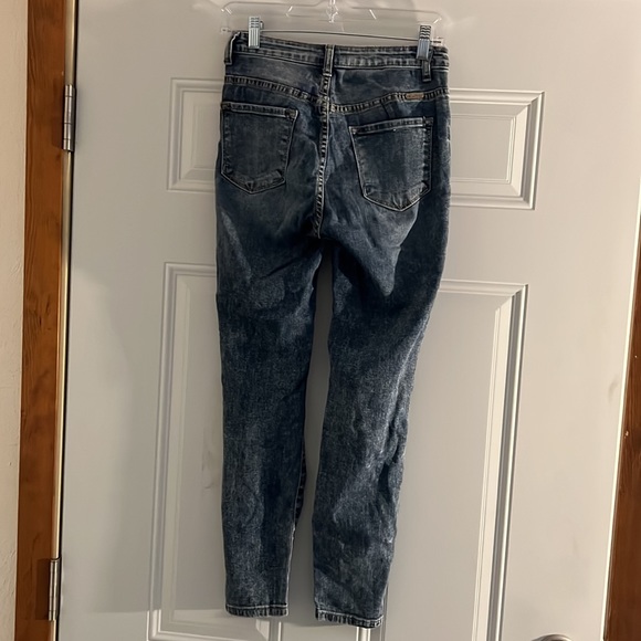 KanCan jeans - Picture 2 of 2